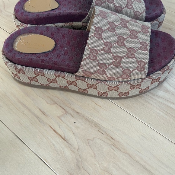 Gucci Angelina Slides size 38.5 authenticity guaranteed - Picture 2 of 10